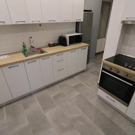 בוקרשט Cozy Novotel Studio - Free Minibar - Quiet & Peace מראה חיצוני תמונה