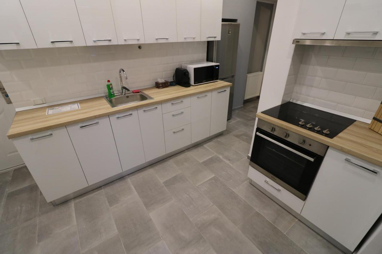 בוקרשט Cozy Novotel Studio - Free Minibar - Quiet & Peace מראה חיצוני תמונה