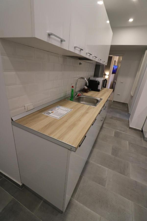 בוקרשט Cozy Novotel Studio - Free Minibar - Quiet & Peace מראה חיצוני תמונה
