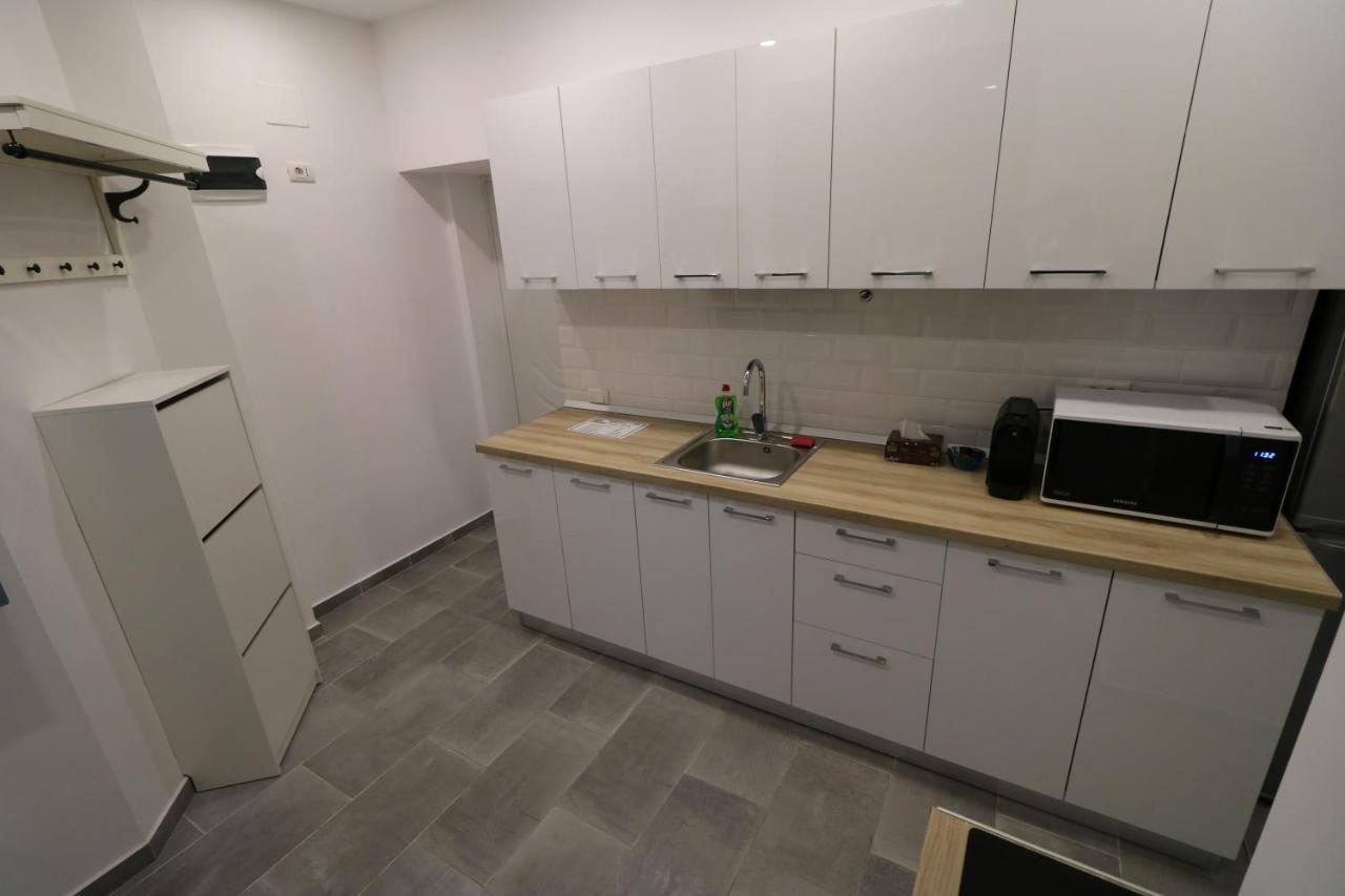 בוקרשט Cozy Novotel Studio - Free Minibar - Quiet & Peace מראה חיצוני תמונה